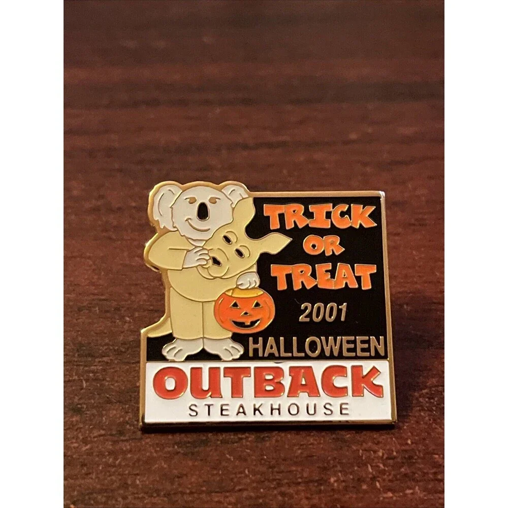 Outback Steakhouse 2001 Halloween‎ Trick Or Treat Koala Kangaroo Lapel Hat Pin